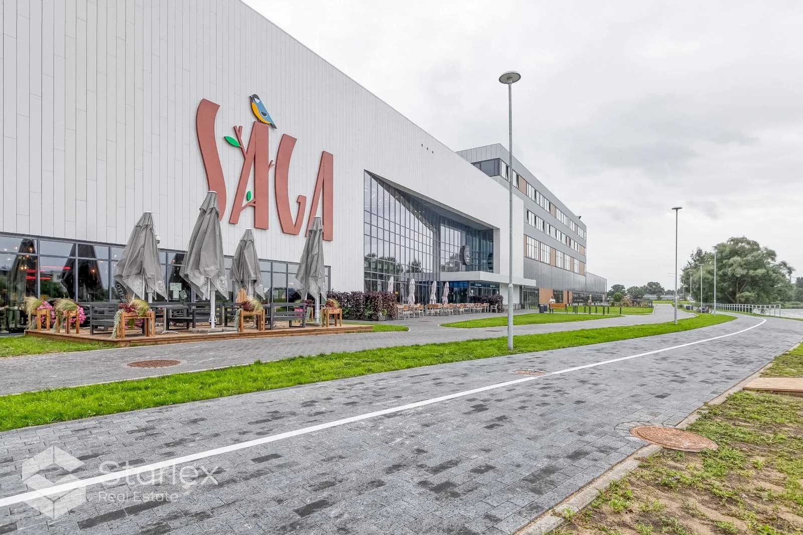 Lifestyle shopping center "SAGA"