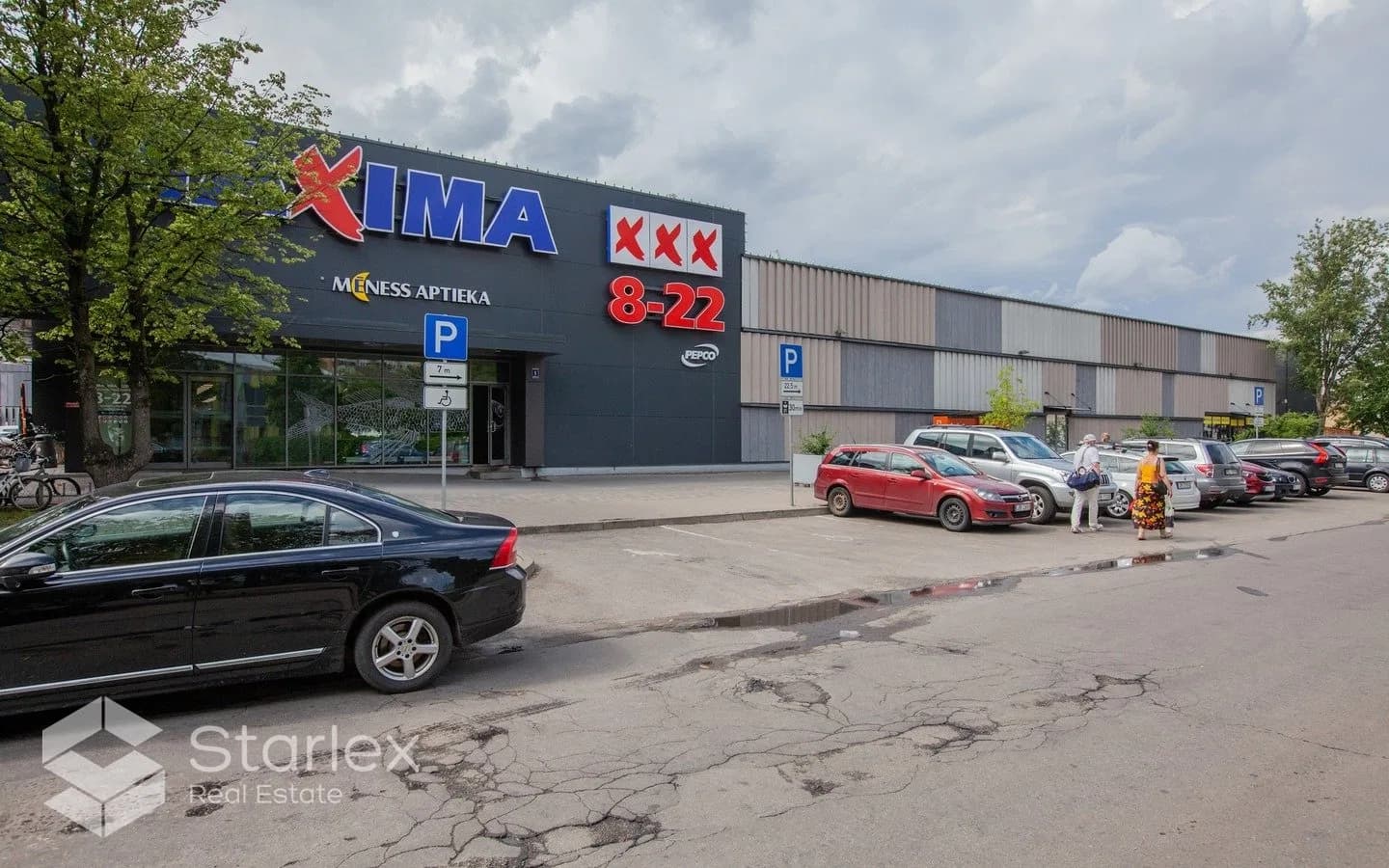 Nomai tirdzniecības telpas pretī Rietumu Capital Centre biroju ēkai