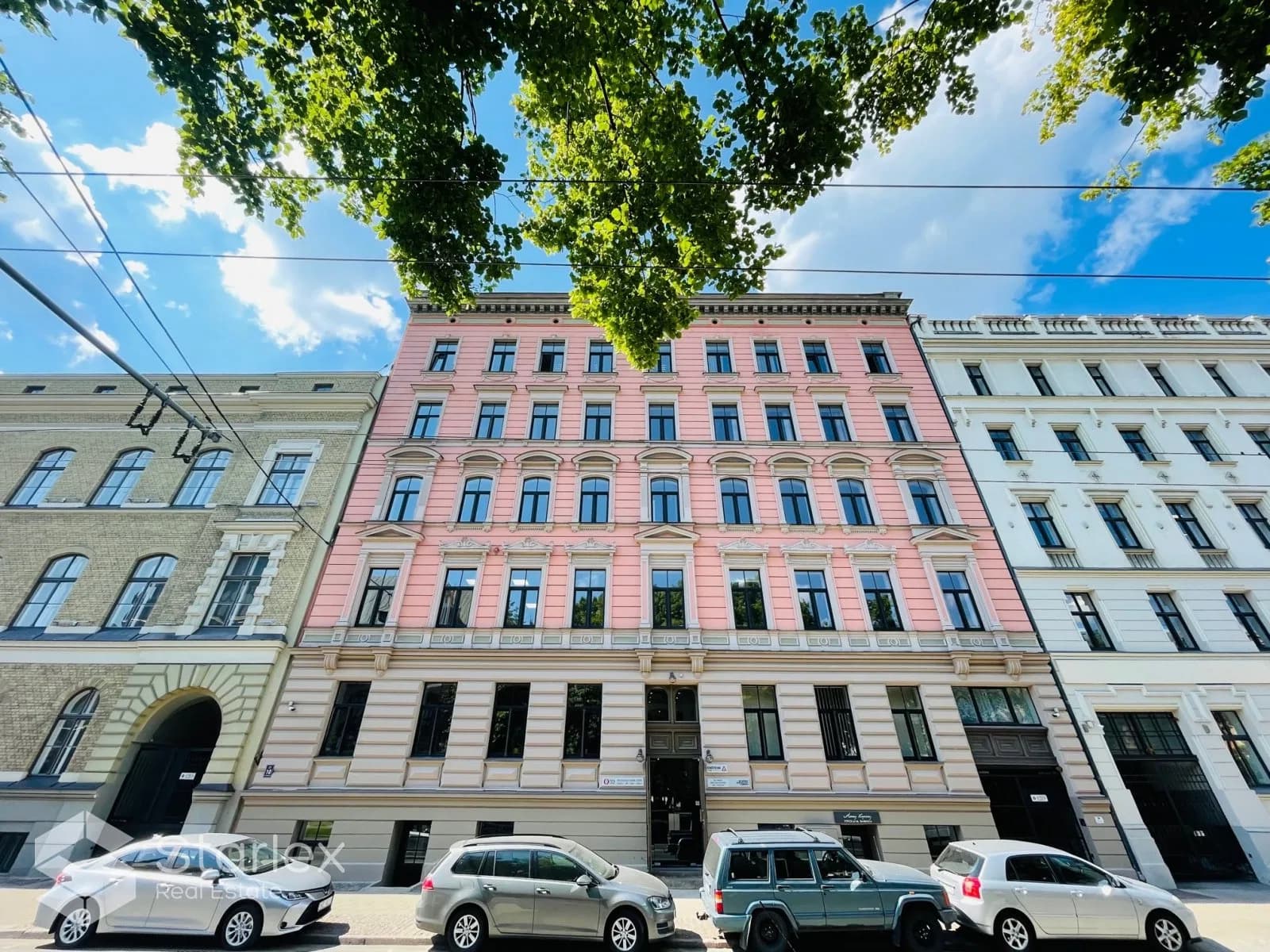Office with a sink in the center of Riga opposite the Academy of Arts