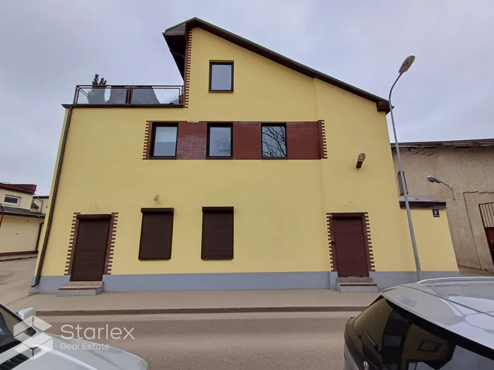 Office premises in the neighborhood of Vef