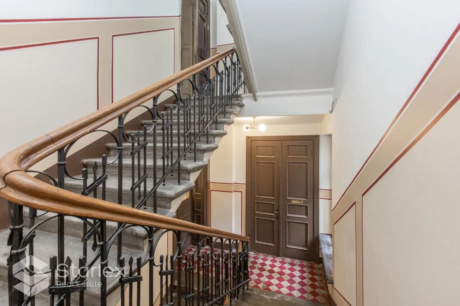 Lāčplēša iela 35, Centra rajons, Rīga