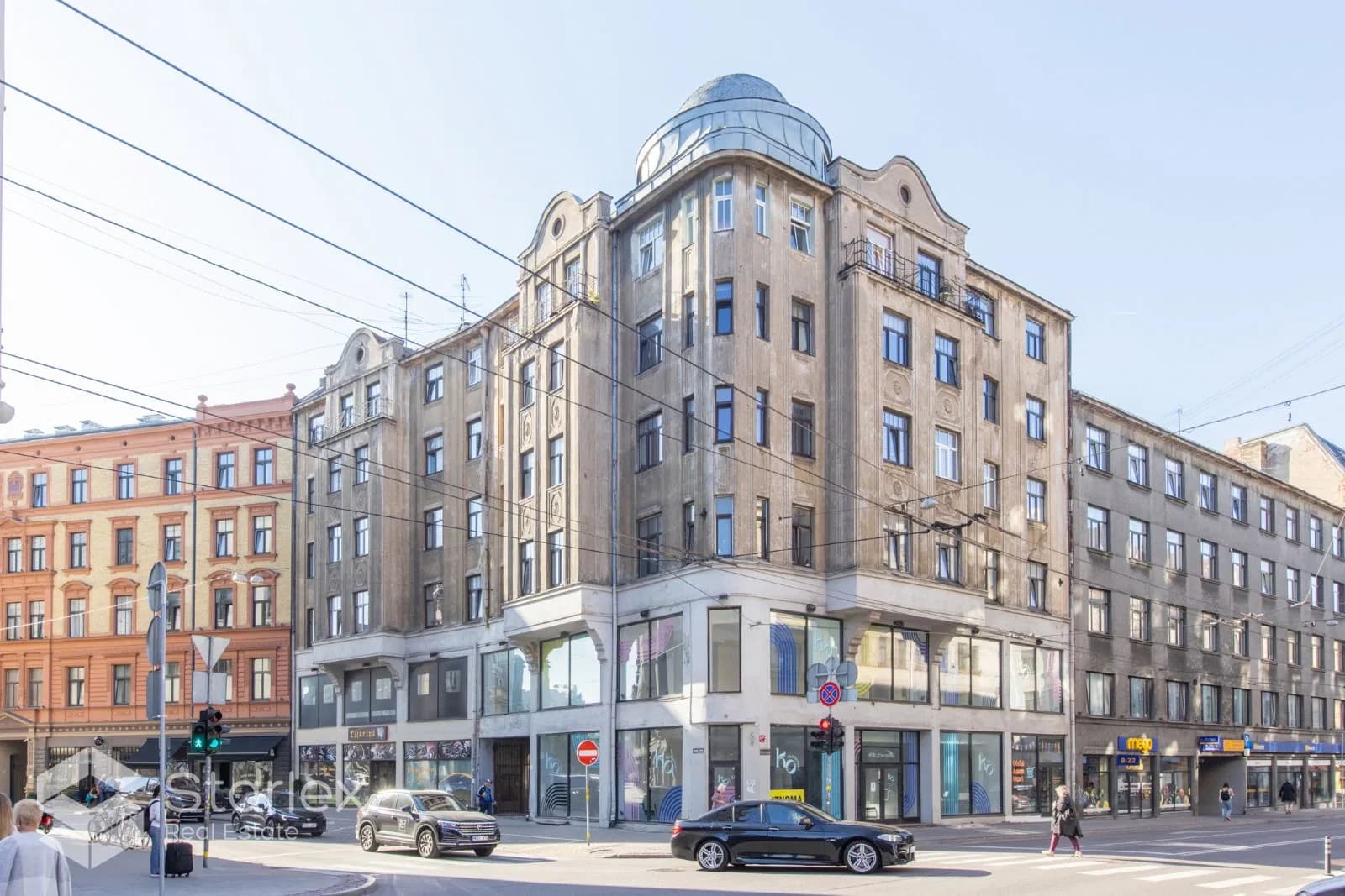 Five-room apartment in the center
