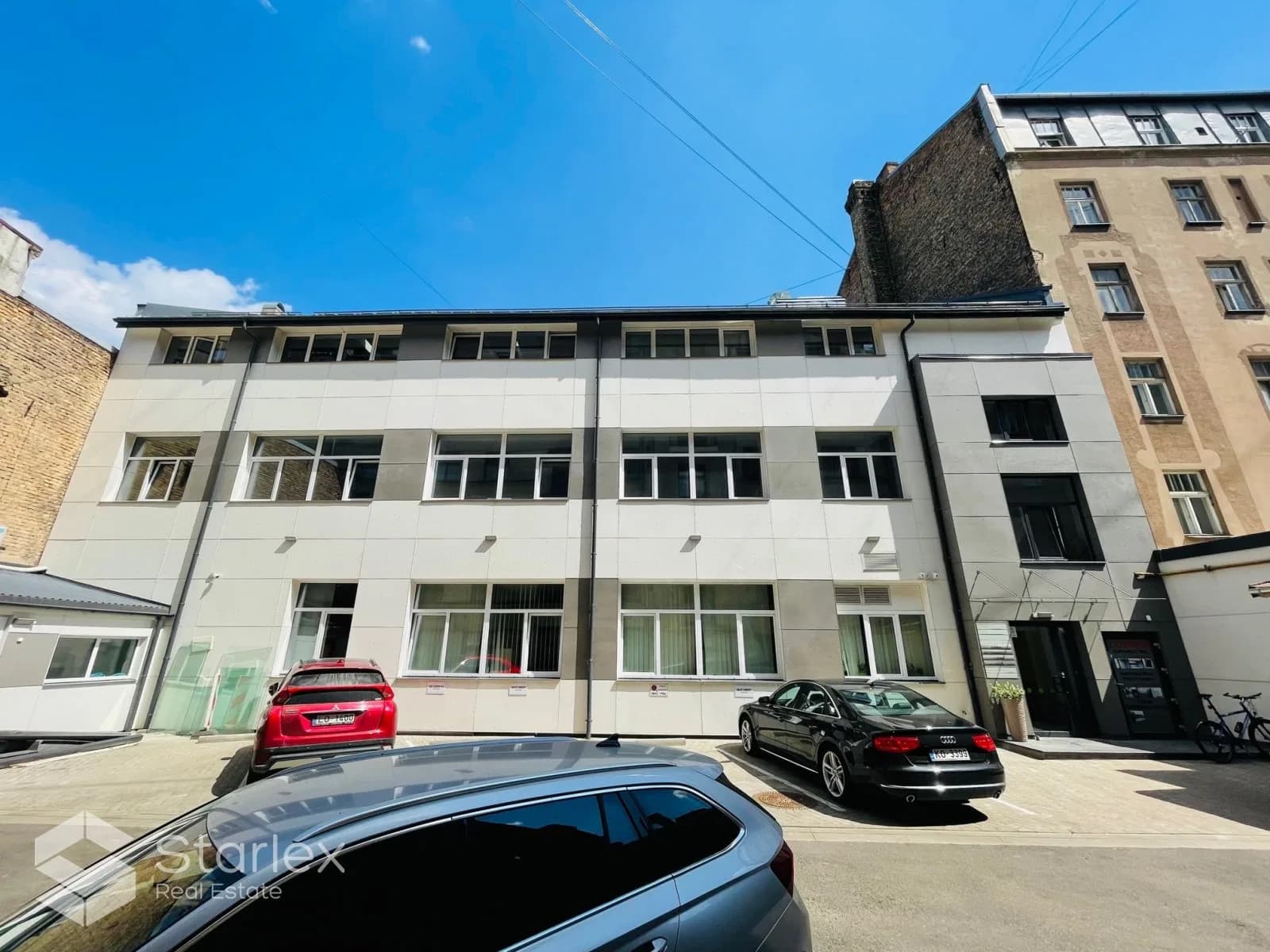 Premises suitable for a medical institution in the center of Riga